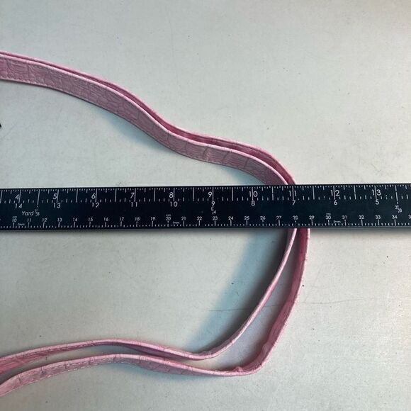 MOSSY OAK Womens Crossbody Shoulder Bag Camo‎ Pink & Brown Studded Cross NEW - Picture 5 of 9